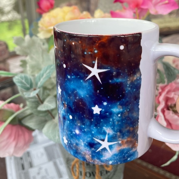 Cup of Stars *Haunting of Hill House Inspired - Picture 4 of 4